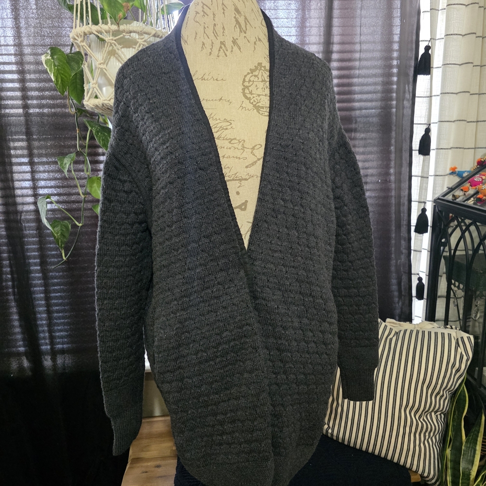 Lululemon Athletica Charcoal Knit Sweater Quilted Cozy Cardigan